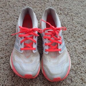 Ladies running shoes