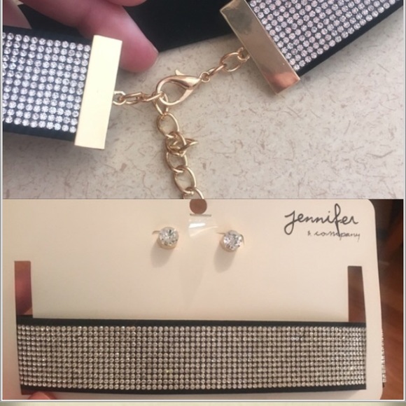 • Bling Choker Necklace w/ matching Earrings • - Picture 4 of 4