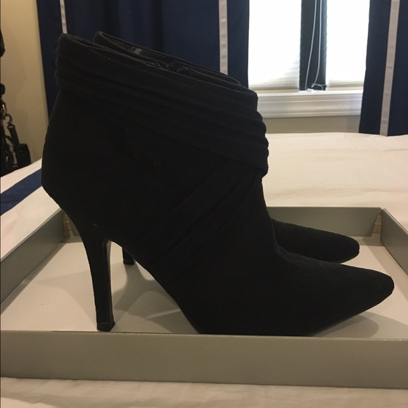 Like new: Jessica Simpson heeled boots