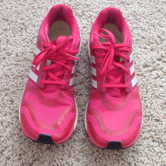 Ladies athletic shoes