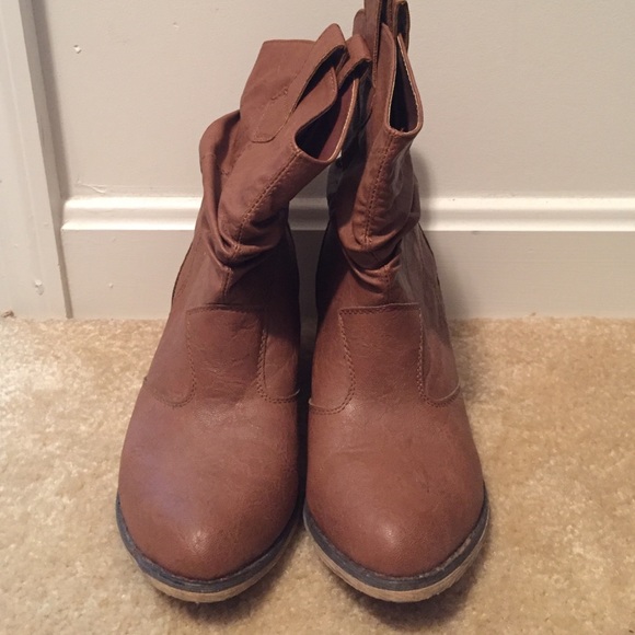 Charles Albert ankle boots 1.5 inch heel