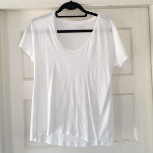 Everlane white U-Neck tshirt Size small