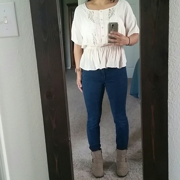 Lace detailed blouse