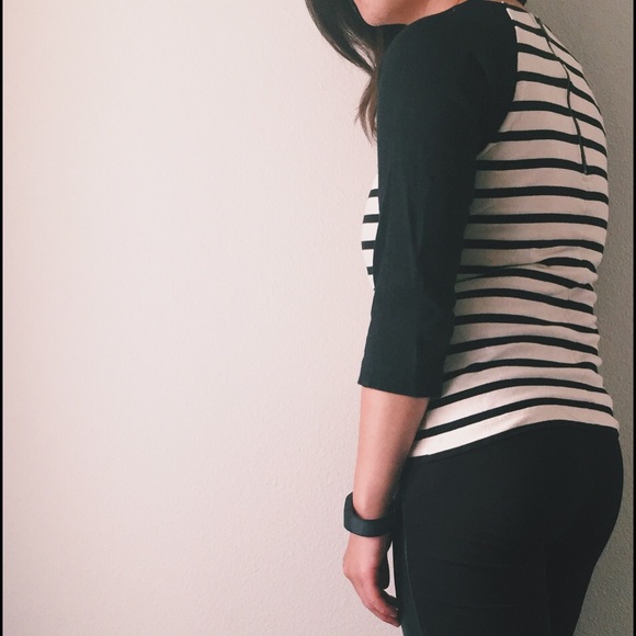 🎉Host Pick 🎉J.Crew Stripe Top - size XS - Picture 2 of 3