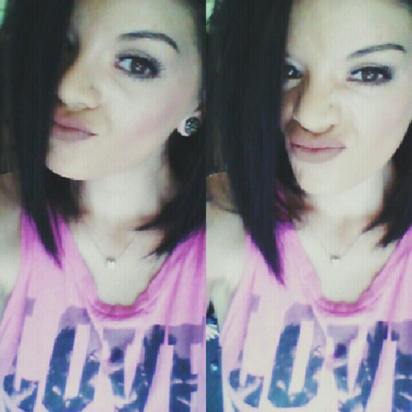 ABOUT ME - Picture 1 of 4