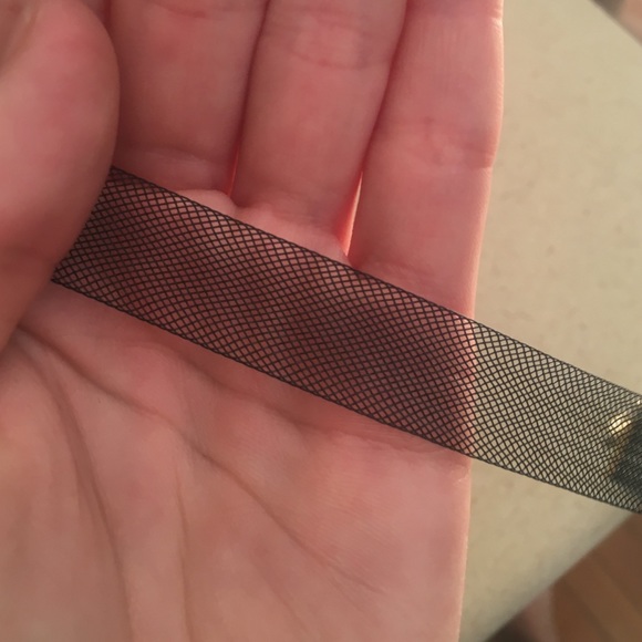 • Black Mesh Choker  • - Picture 2 of 4