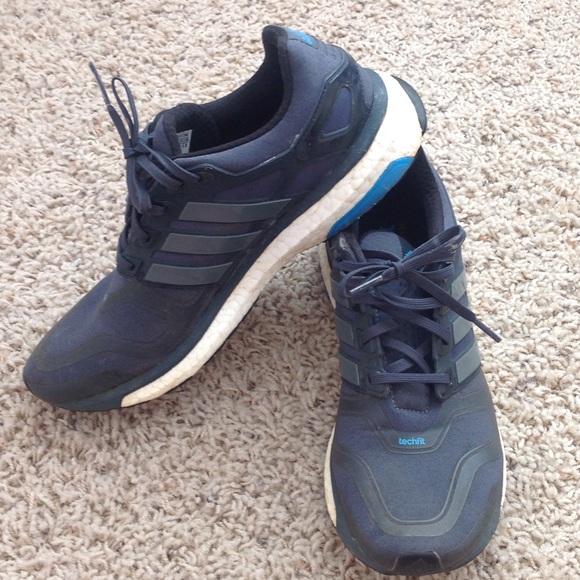 Ladies athletic shoes