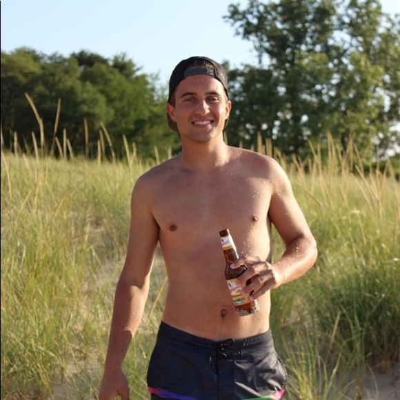 About me: - Picture 2 of 6