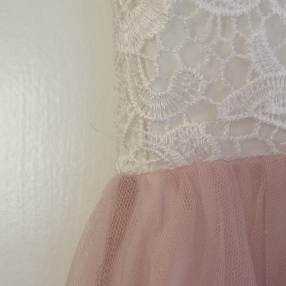 Pink and white Jun & Ivy dress - Picture 3 of 4
