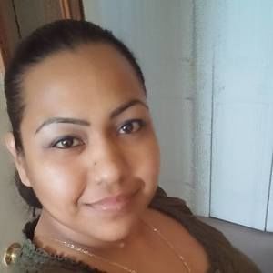 Meet your Posher, Daniela