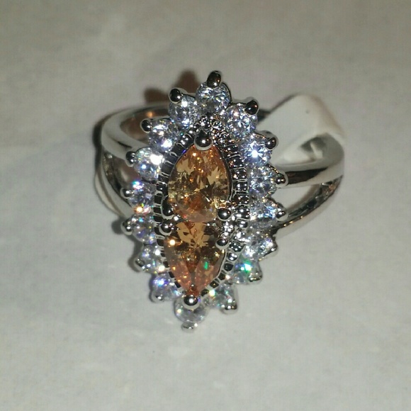 Sterling Silver Morganite and White Topaz Ring - Picture 3 of 4