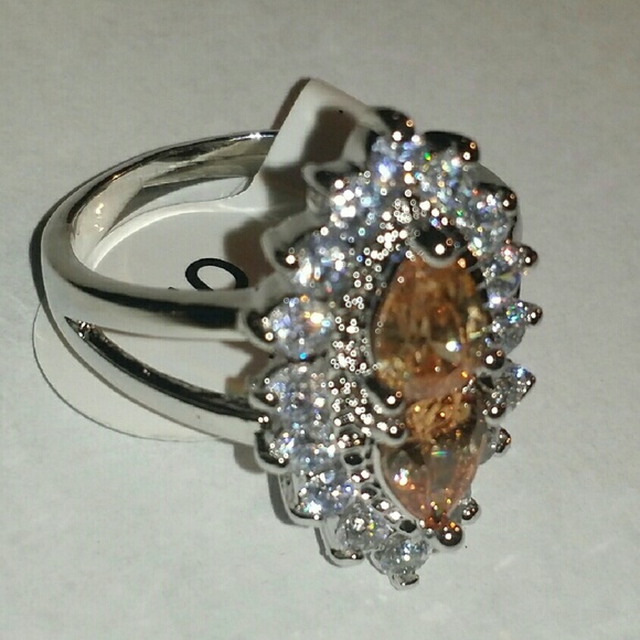 Sterling Silver Morganite and White Topaz Ring - Picture 4 of 4