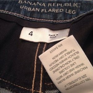 Banana Republic Jeans - Banana Republic Urban Flared Leg Jean 4 Banana Republic Jeans - Banana Republic Urban Flared Leg Jean 4