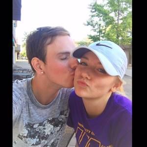 Meet your Posher, Gregory