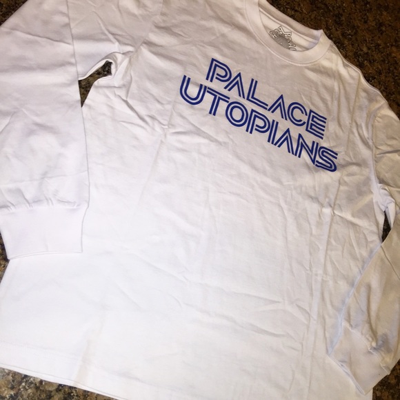 ⛔️SOLD⛔️Palace Utopians Long Sleeve