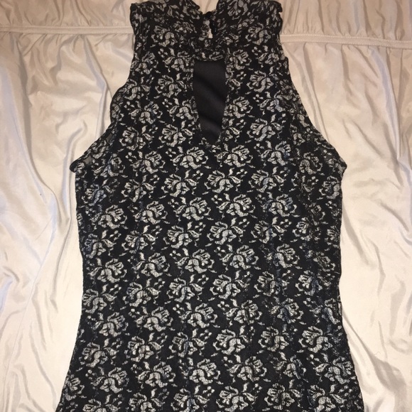 Top - Picture 3 of 4