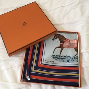 HERMES silk scarf!💄