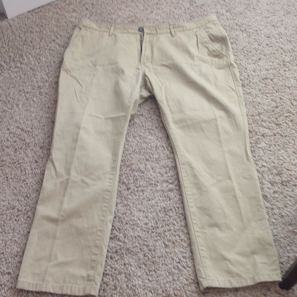 Men's gap khaki pants - Picture 1 of 3