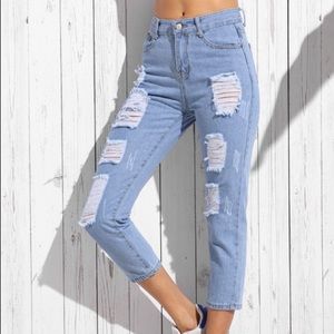 Ripped/distressed jeans