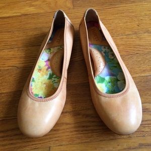 Born Julianne Size 6