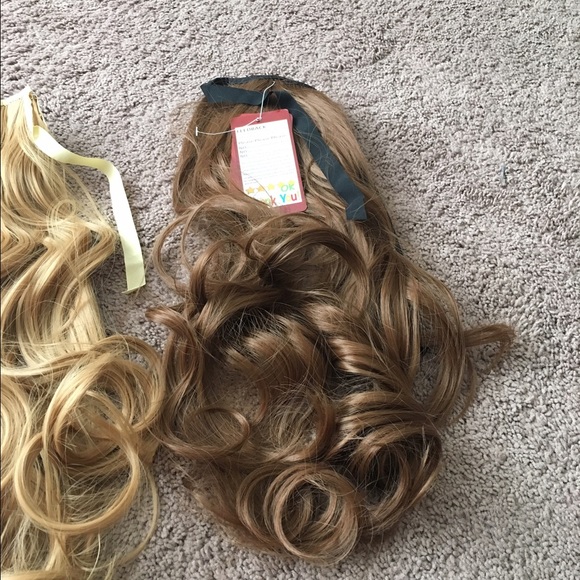 Light brown ponytail hair extension