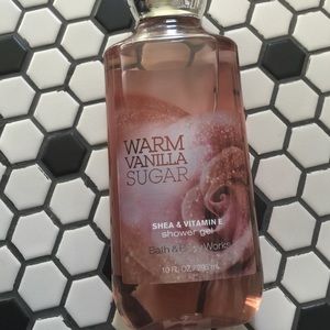 Bath and Body works warm vanilla sugar body wash