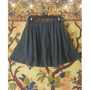 Brandy melville pleaded skirt