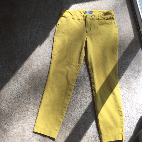 Old Navy Pixie Mid-rise Pants