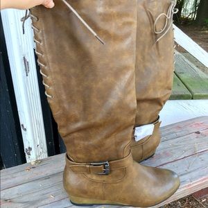 Brand new in box tall brown leather fall boots