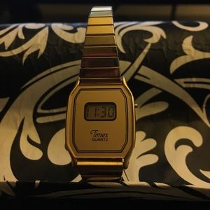 Timex Quartz watch