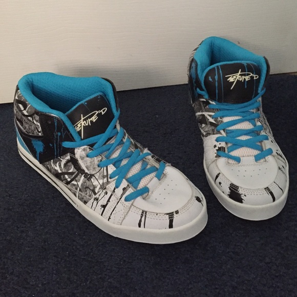 Never Worn Globe Sneakers