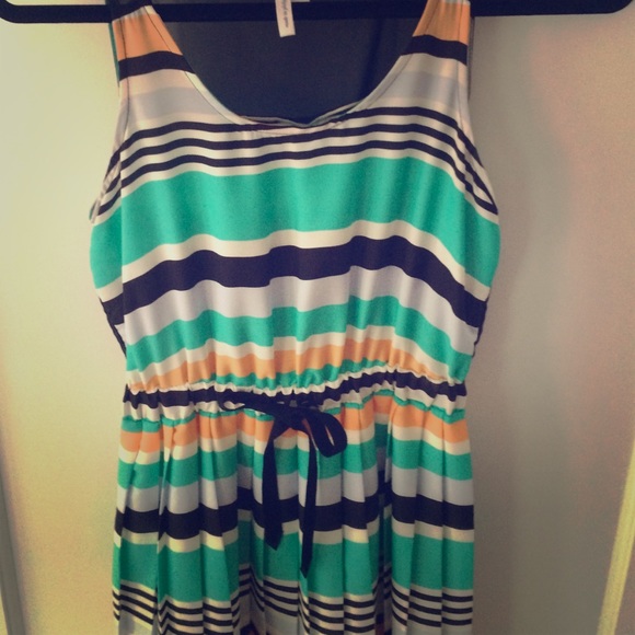 BCBGeneration XXS striped/pleated sun dress