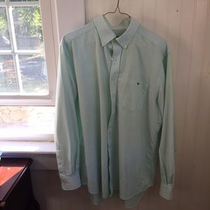 Vineyard Vines Button Down shirt