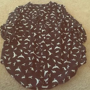 Pull over dressy top with bird print
