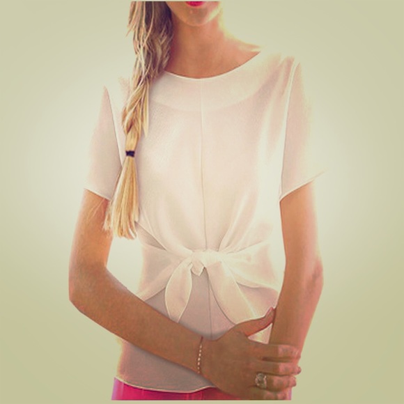 NWT Short Sleeve Top w/Bow Tie @ Waist