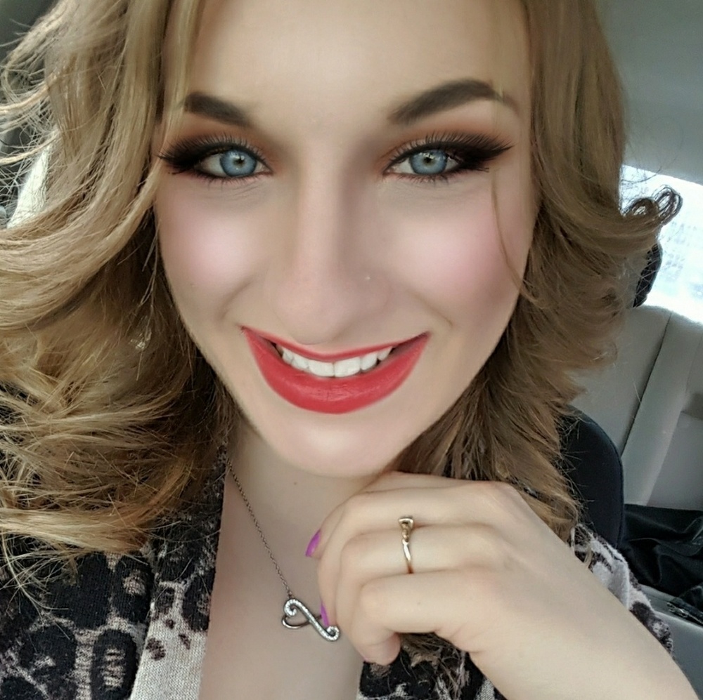 Meet your Posher, Tessa