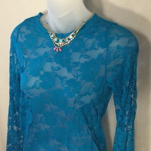 Beautiful lace long sleeve blouse
