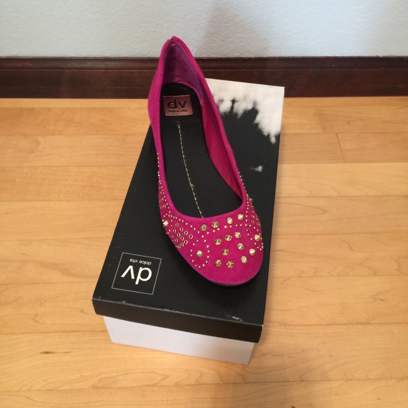 Dolce Vita Suede Flats. NIB.