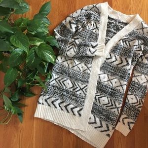 SIZE L • C H A R L O T T E  R U S S E