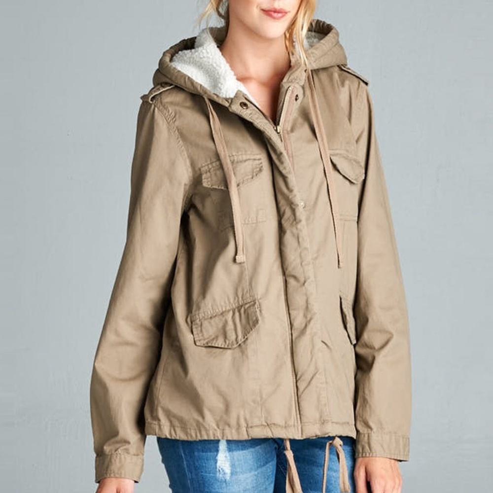 RESTOCKED! ✨ OLIVE FUR LINED MILITARY JACKET ⛈❄️ - Picture 5 of 7