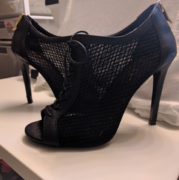 BCBG bootie - Picture 3 of 4