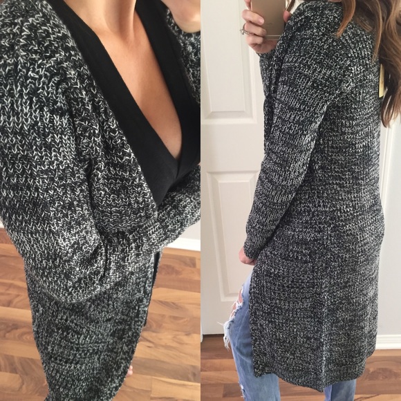 ⭐️SALE & Last • B & W Knitted Long Cardigan - Picture 2 of 4