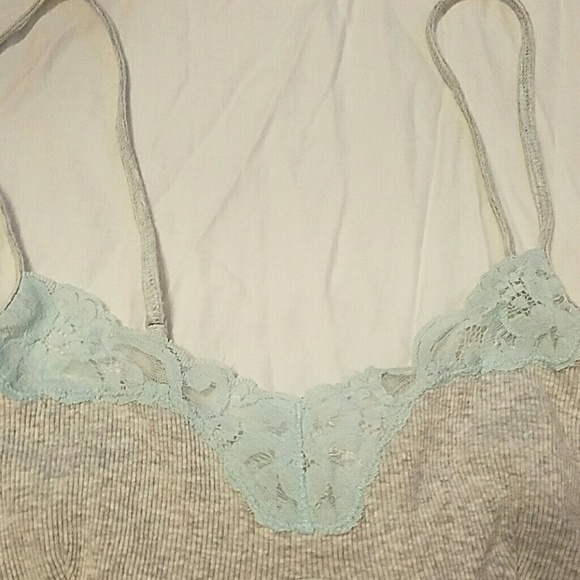 Tank top - Picture 2 of 4