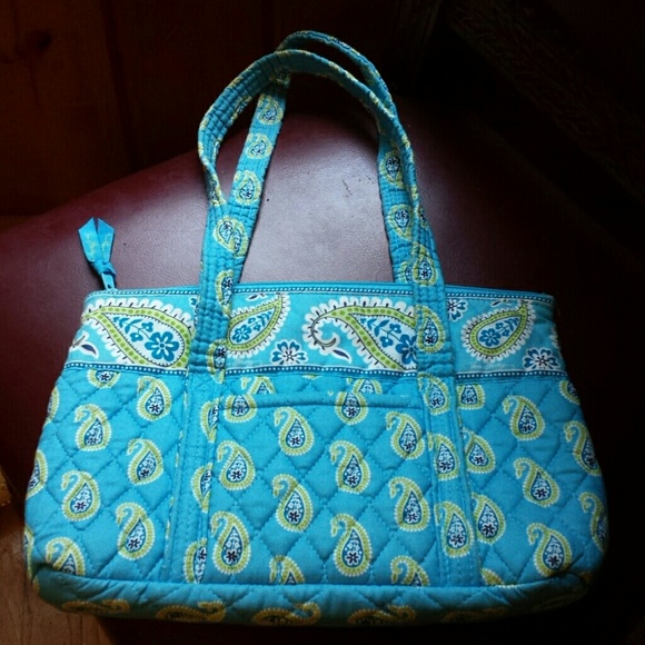 Vera Bradley Handbags - Vera Bradley Quilted Blue Paisley Tote