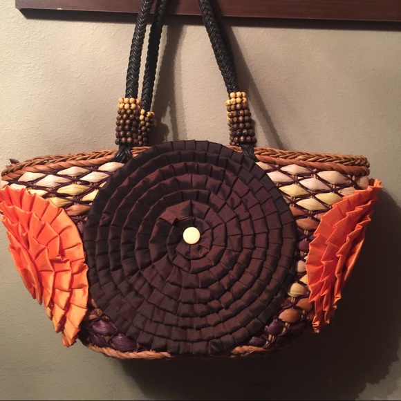Wicker and floral purse - Picture 2 of 2
