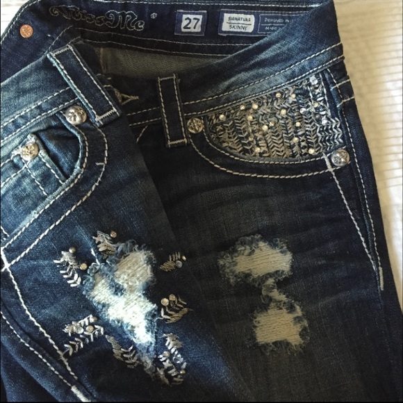 SOLD - Picture 4 of 4