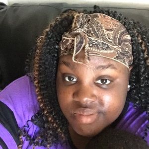 Meet your Posher, Angelica