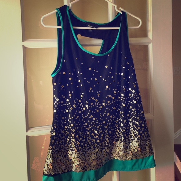 Sequined Sleeveless Top