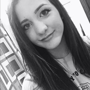 Meet your Posher, Mackenzie