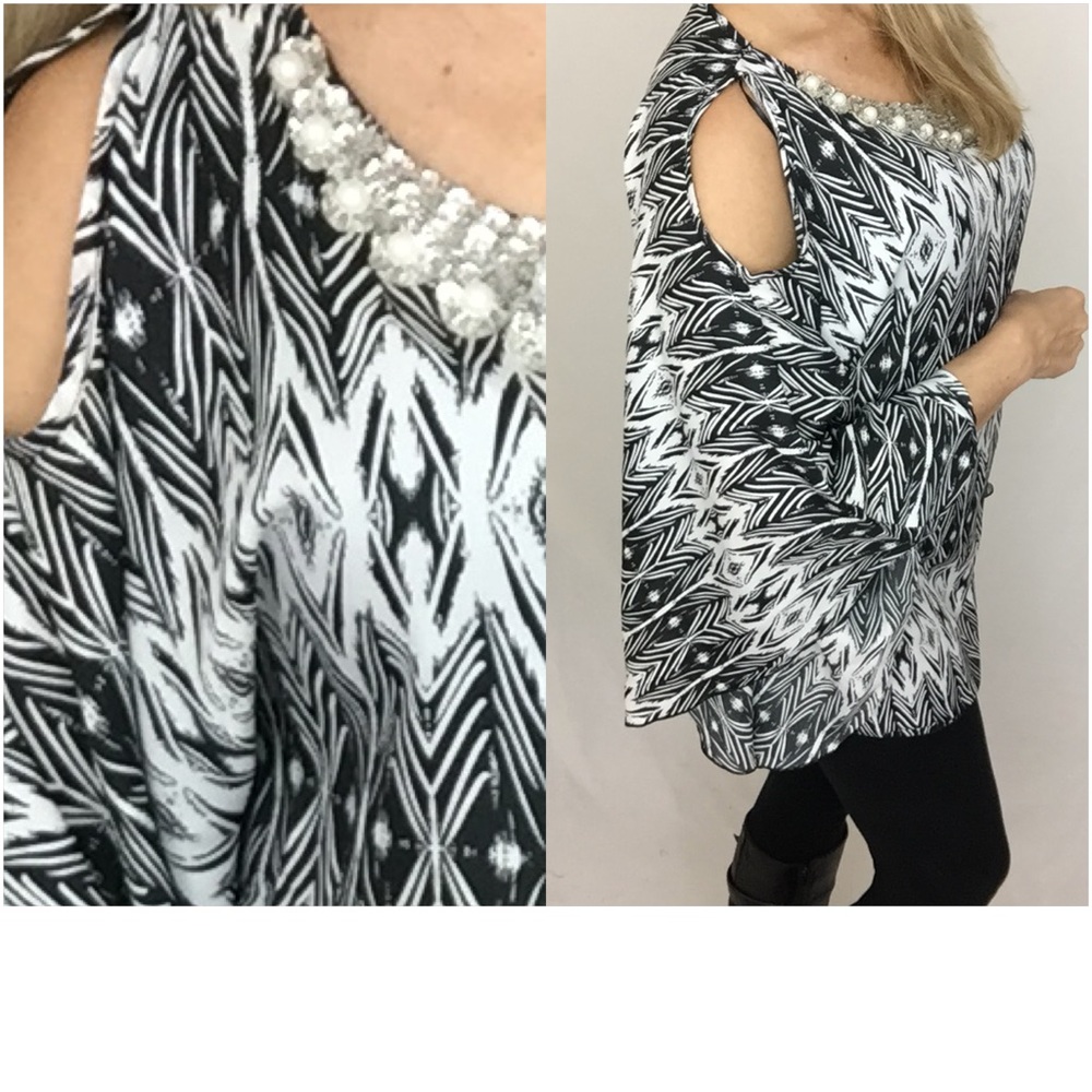 Stunning Bling Bell Flutter Sleeve Blouse Tunic SM - Picture 6 of 8
